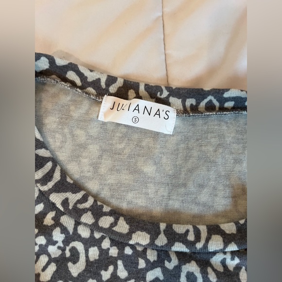 Juliana’s dress - Picture 3 of 3